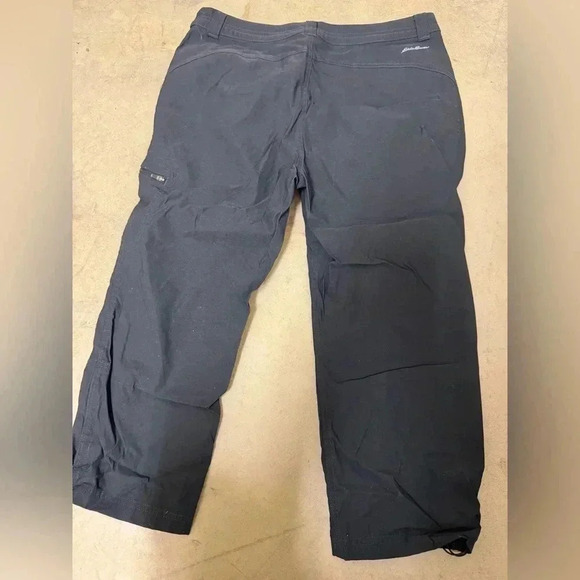 Eddie Bauer Tech Capri Pants Women's Size 6
Navy Storm Repel UPF50 - Picture 6 of 10
